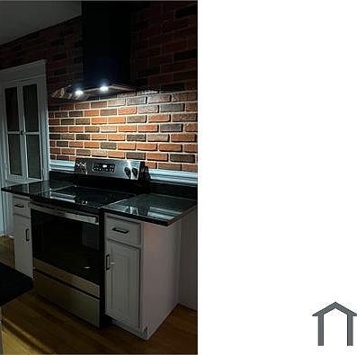 2nd image of 90 Fairfax Rd #3