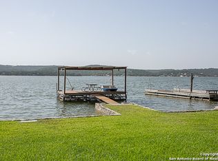 289 Lookout Dr, Lakehills, TX 78063