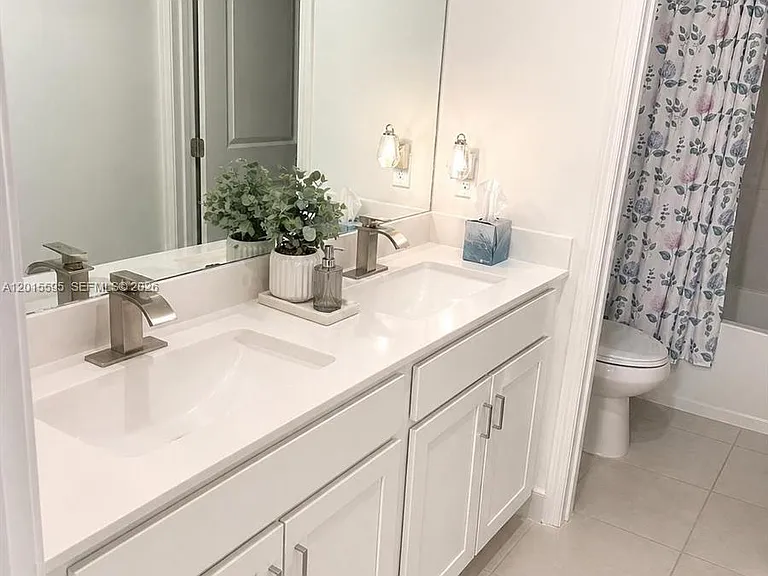 6835 Broadwater Ln — Photo 8