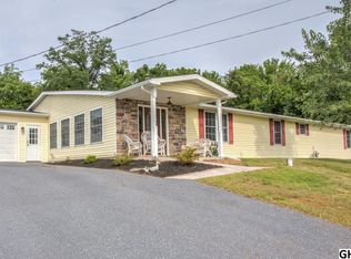 1490 Adams Ave, Harrisburg, PA 17112