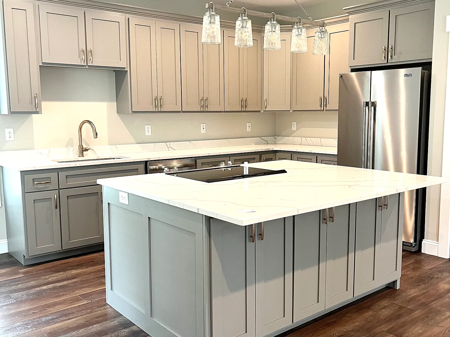 3 bed, 1717 sqft, $2,425 — Photo 3