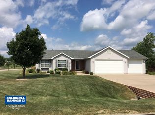 N1779 Reimer Dr, Greenville, WI 54942