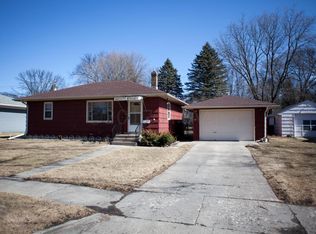 910 Elm St S, Moorhead, MN 56560
