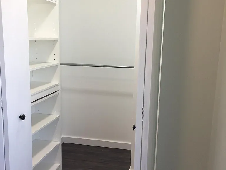 Walk-in Closet
