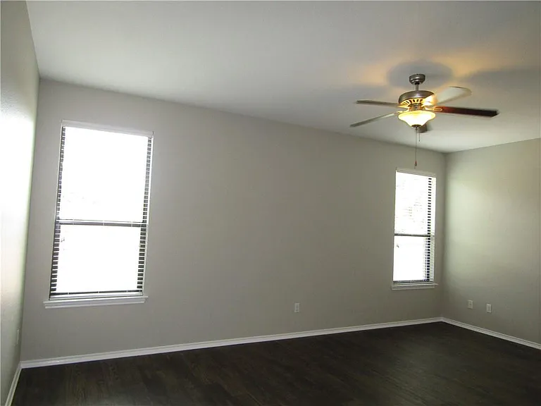 14200 Lake Victor Dr — Photo 51