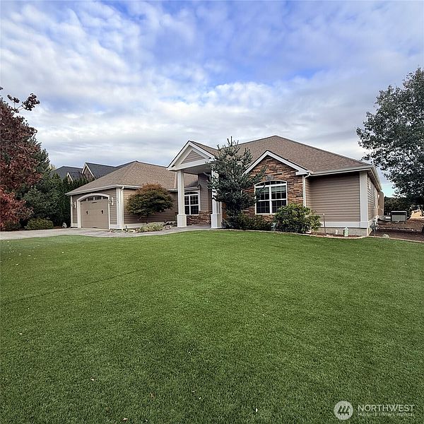 2nd image of 293 Coyote Ridge Road
