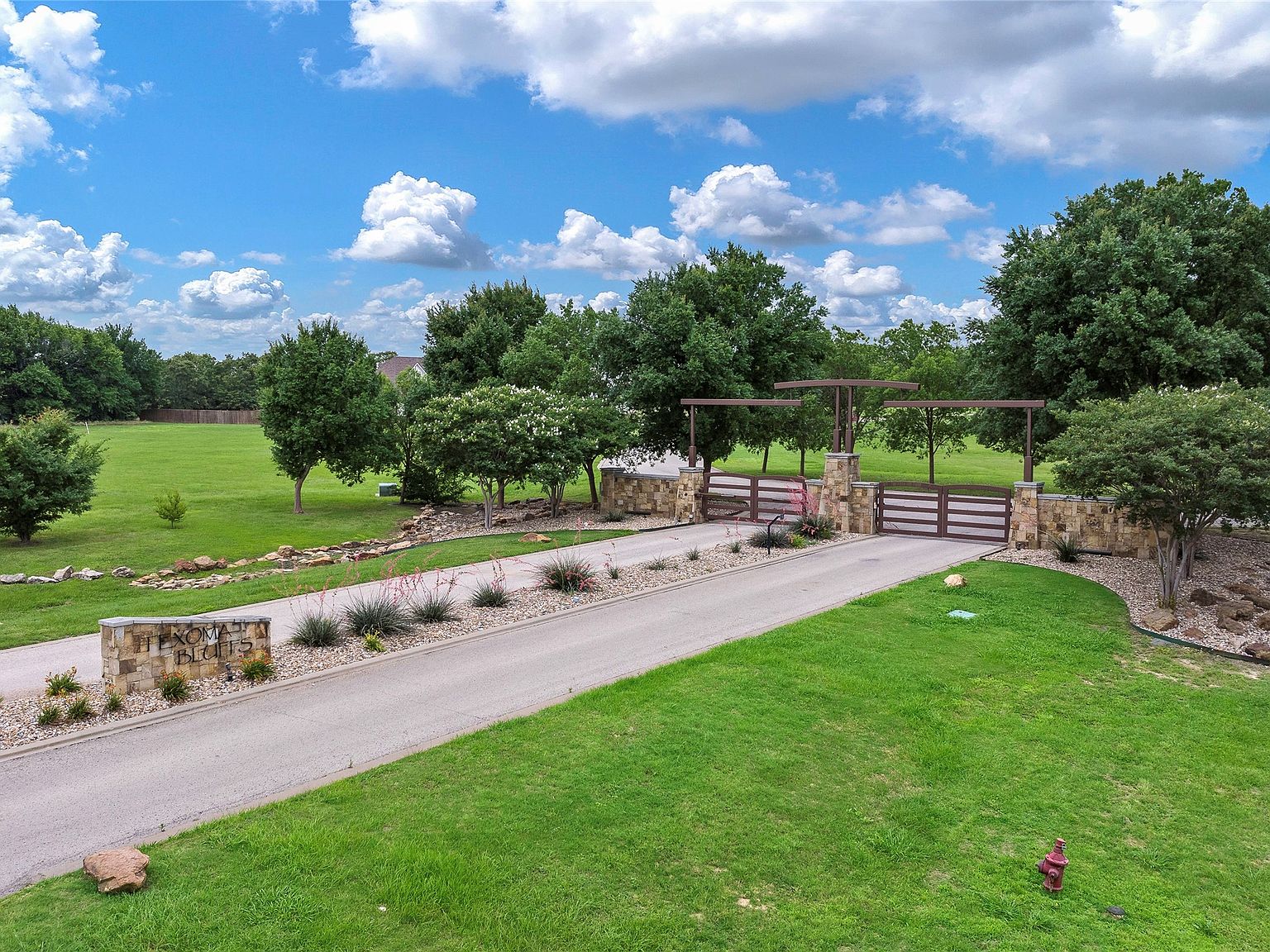 8R Texoma Bluffs Cir, Gordonville, TX 76245 MLS 20626666 Zillow