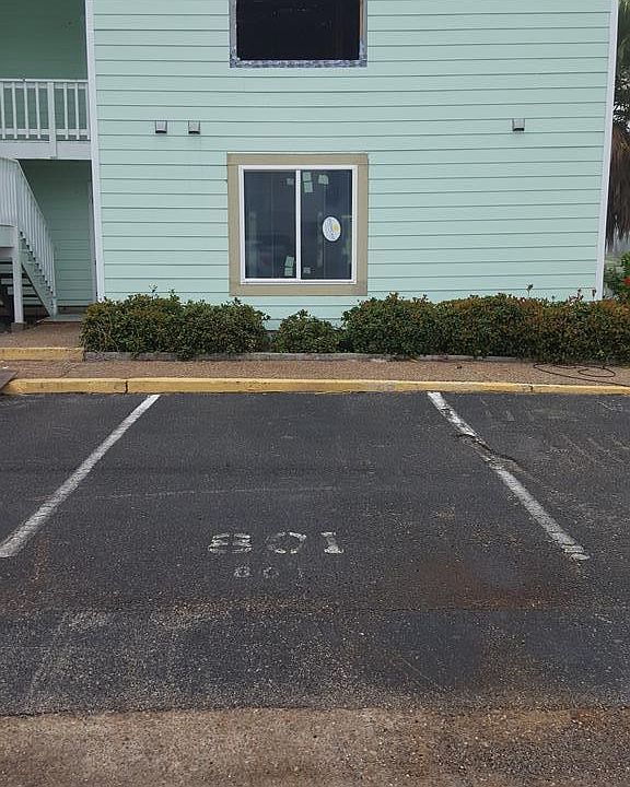 1st image of 801 Sandollar St