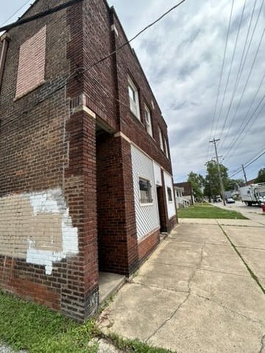 Real estate listing image