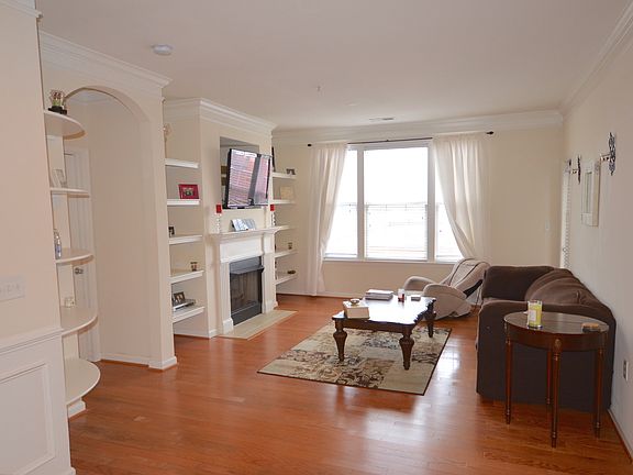 2nd image of 31 Booth St Unit 359