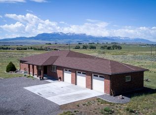 31 Diamond Basin Rd, Cody, WY 82414
