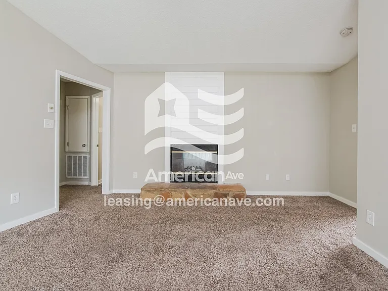 46839_005_living_room_12814021.jpg