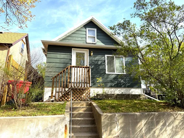 317 5th Ave, Bovey, MN 55709