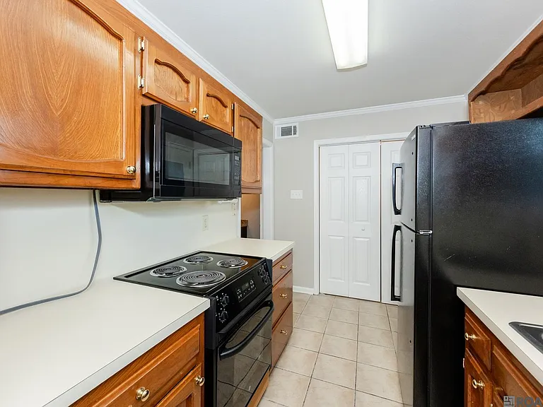 10062 Jefferson Hwy #B — Photo 11