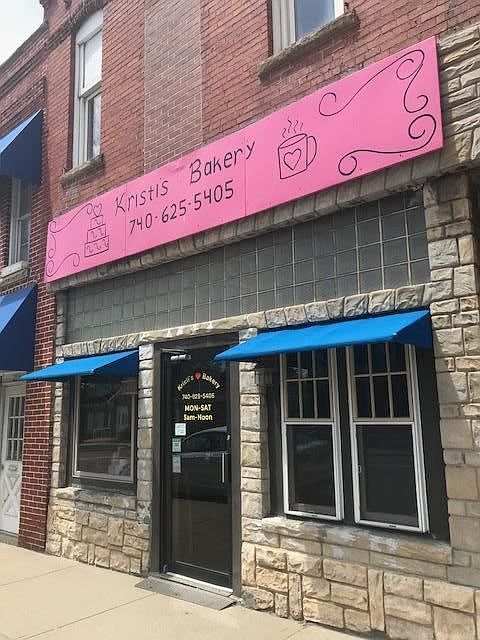 1st image of 18 W Main St