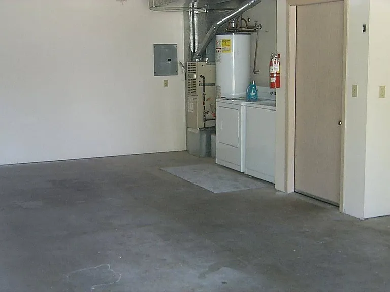 1615 Bellevue Way NE #1 — Photo 21