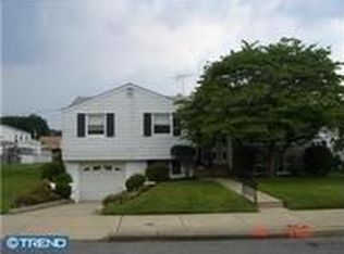 11602 Stevens Rd, Philadelphia, PA 19116