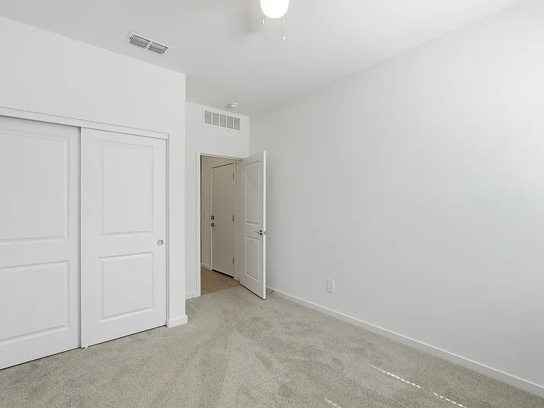 Secondary bedroom