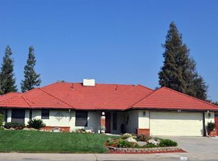 1883 Ashcroft Ave, Clovis, CA