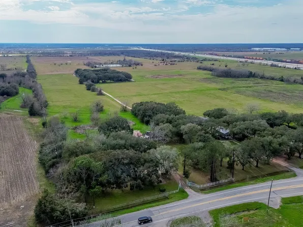422 Fm 360 Rd, Beasley, TX 77417