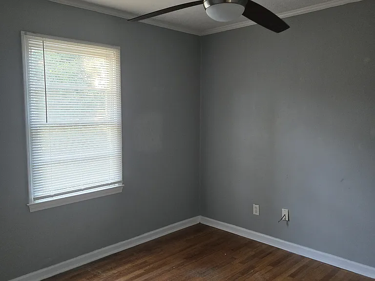 320 Vine St #A — Photo 11