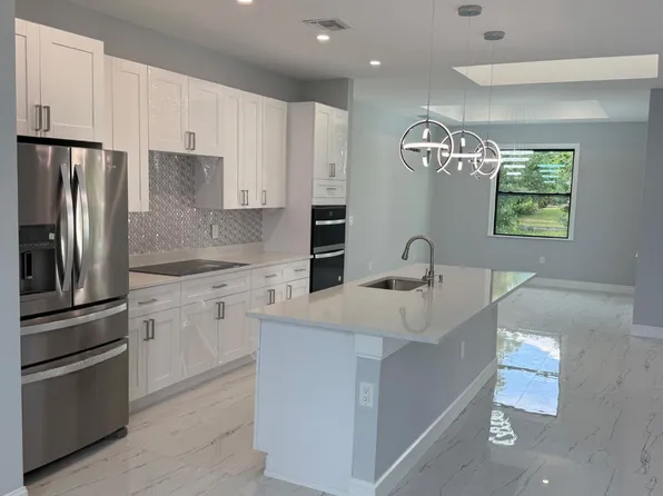 10601 LANDAU Lane, Bonita Springs, FL 34135