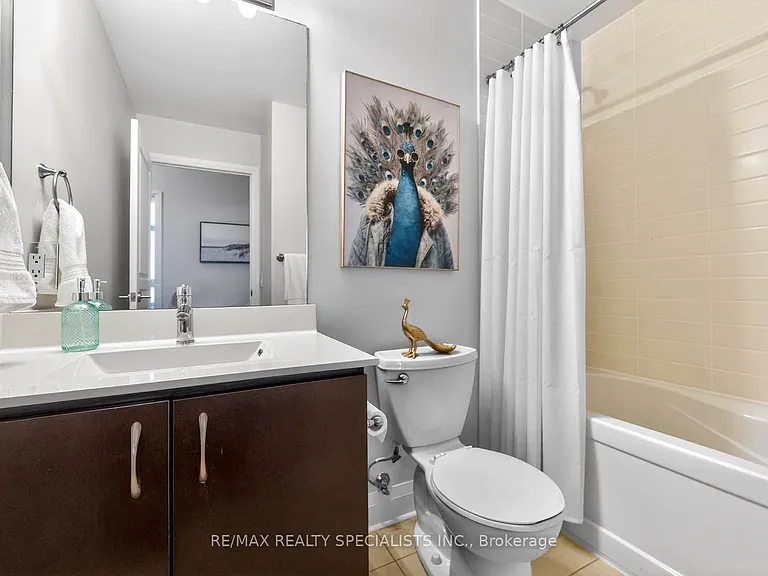 1 Hurontario St #306 — Photo 37