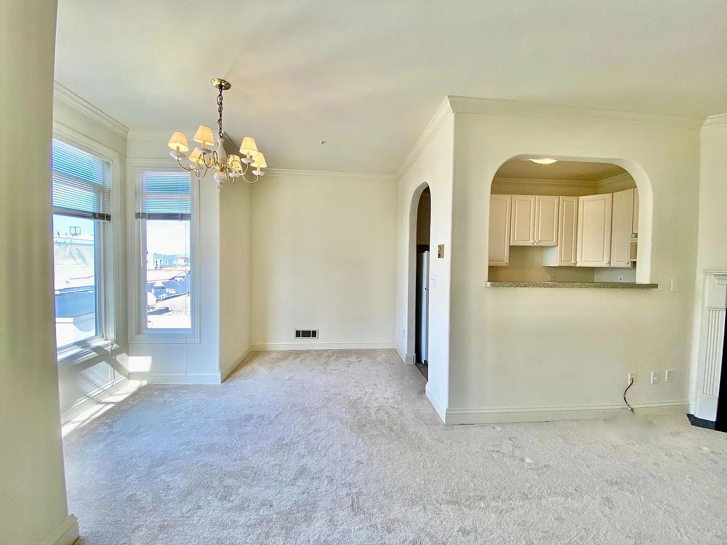 1 Bedroom In The Heart Of The Marina — Photo 3