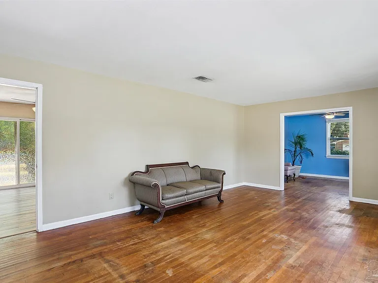 6222 Maybelle Dr — Photo 23