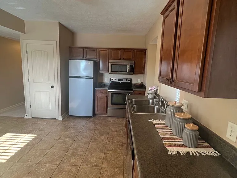 3007 Jackson St — Photo 21