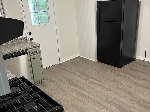 5th image of 317 Clifton Ter #317B