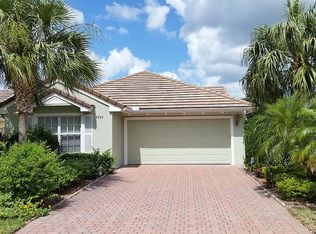 2233 Summersweet Dr, Alva, FL 33920