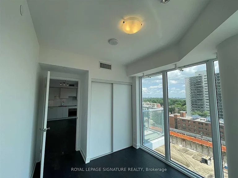 195 Redpath Ave #804 — Photo 6