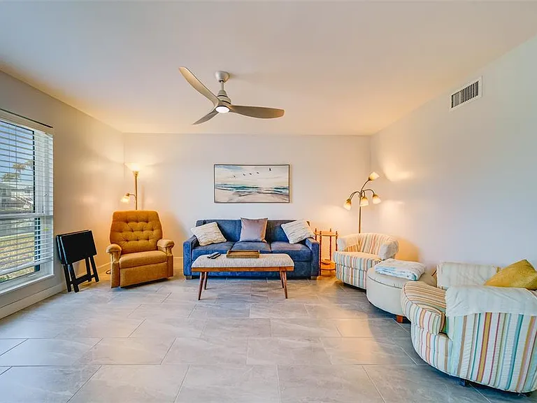 1 Windrush Blvd #63 — Photo 7