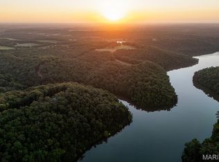 22 Sunset Ct, Defiance, MO 63341