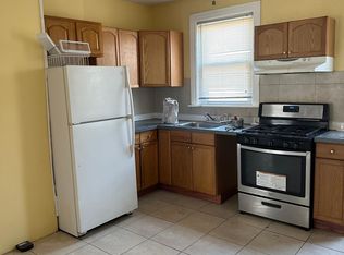 206 Regent Ave APT 1, Providence, RI 02908