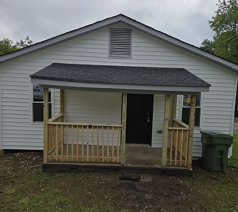 201 N Gregory St