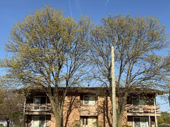 5530 N 76th St, Milwaukee, WI