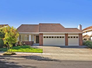 725 Miramar St, Windsor, CA 95492