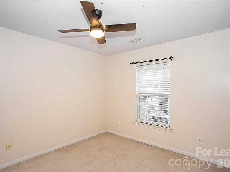 10313 Scotch Pine Cir — Photo 10