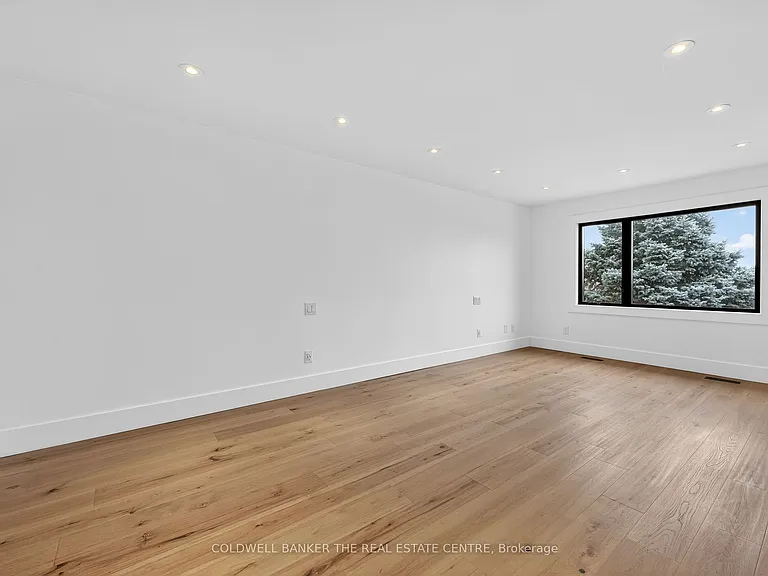 8 Brownlee Dr — Photo 23