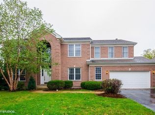 1191 Ridgewood Cir, Lake In The Hills, IL 60156