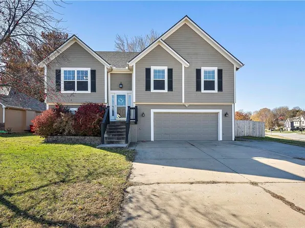 506 NW Magnolia Cir, Grain Valley, MO 64029