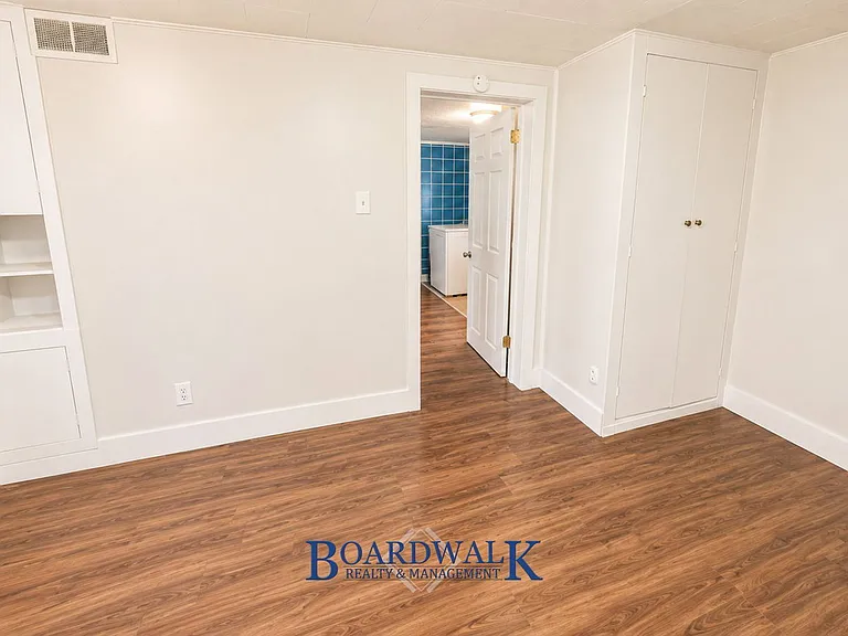2725 S Lake St #2 — Photo 14