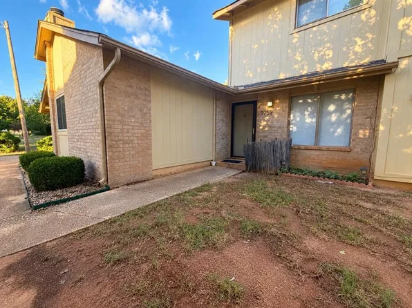 9759 Hefner Village Blvd, Oklahoma City, OK 73162