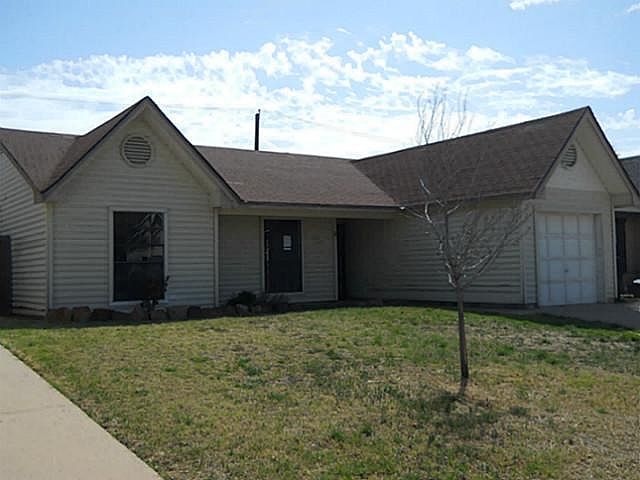 1st image of 11 Shady Brook Cir