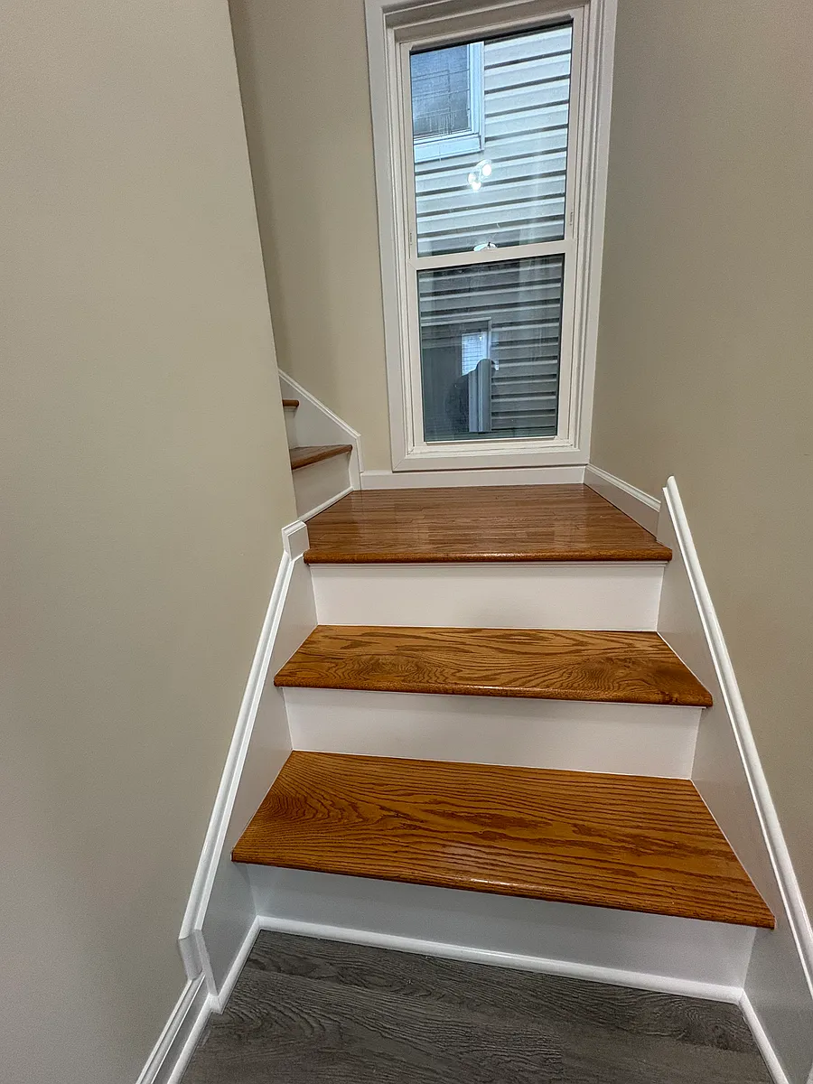 Building Photo - 305 W Clay Ave #2