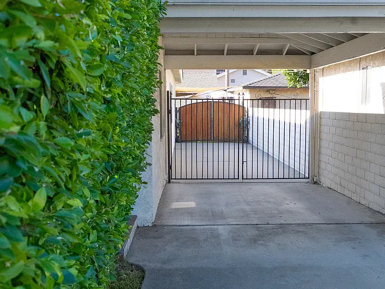 2916 W Verdugo Ave — Photo 6