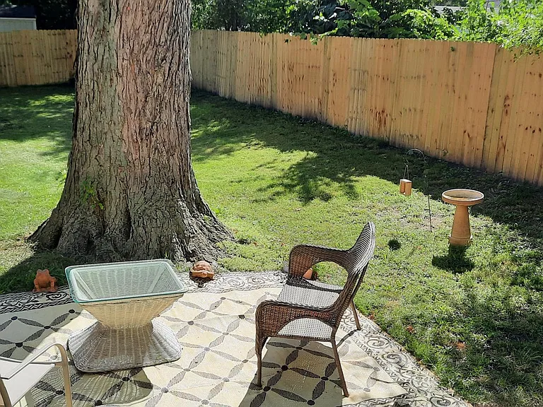 330 Cleveland St — Photo 2