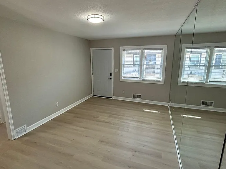 3143 Puckett Rd #726-728-73 — Photo 3